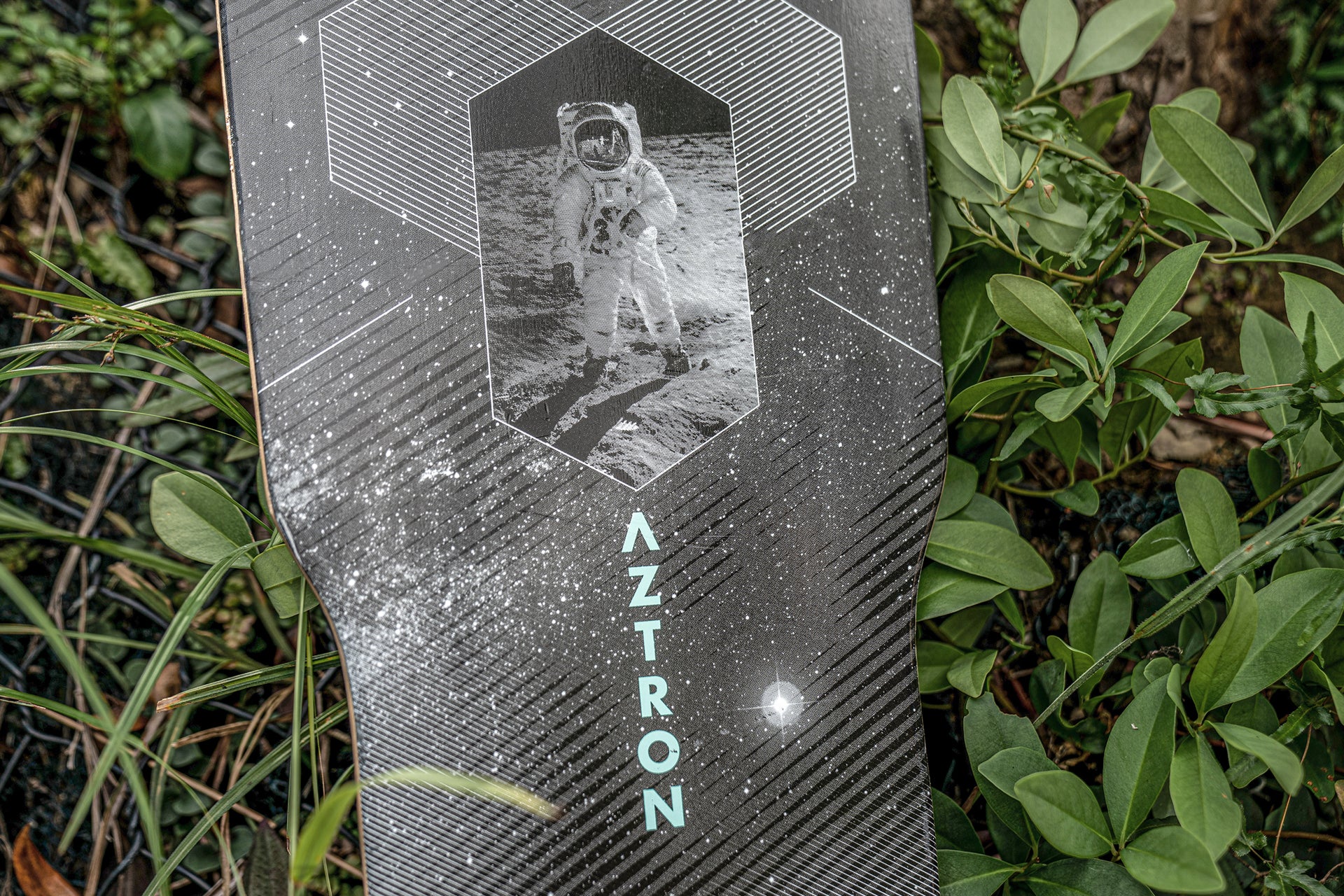 AZTRON SPACE 40 SURFSKATE BOARD