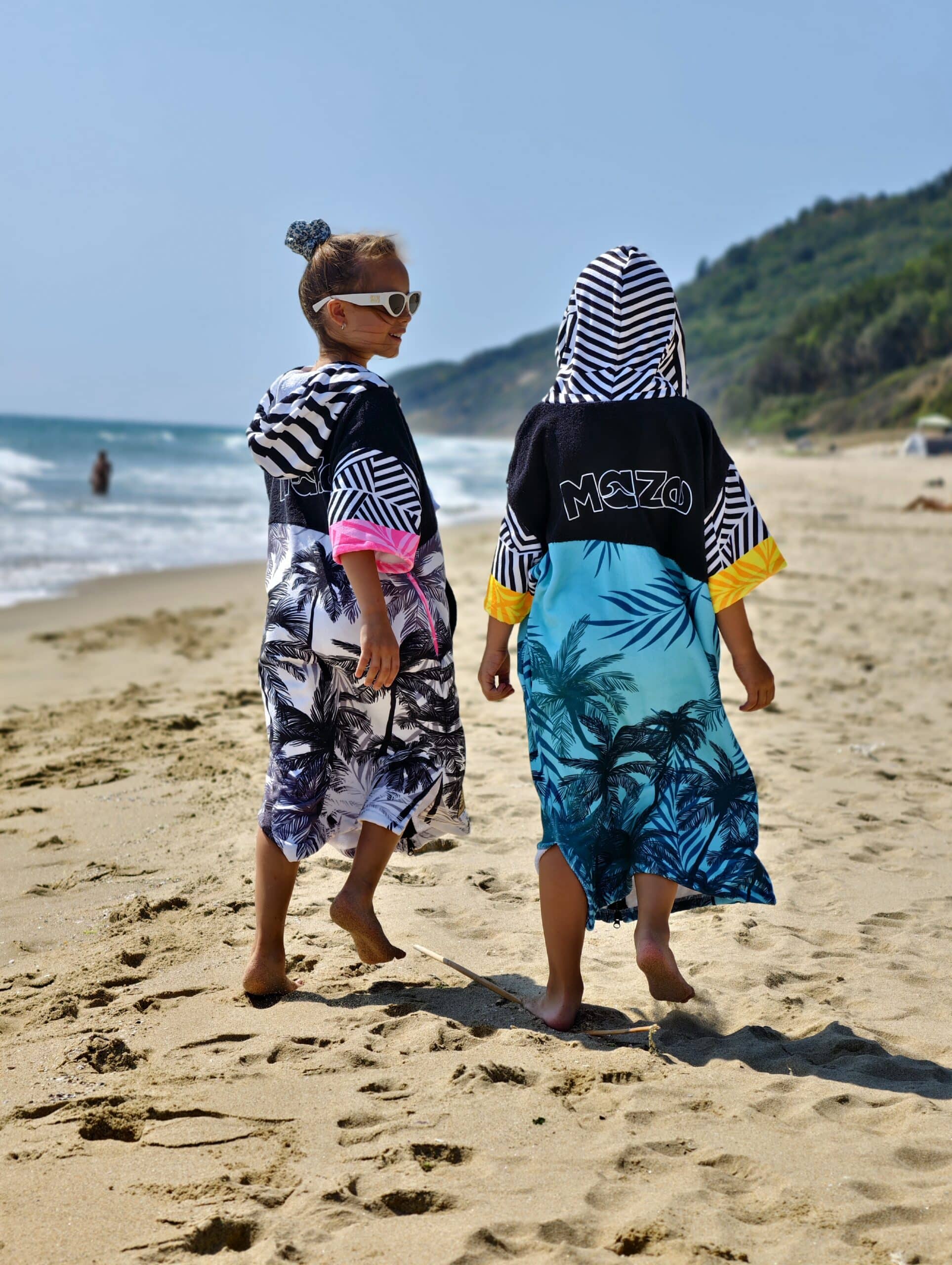 ДЕТСКО ПОНЧО MAZE PINK TROPICAL ZIP