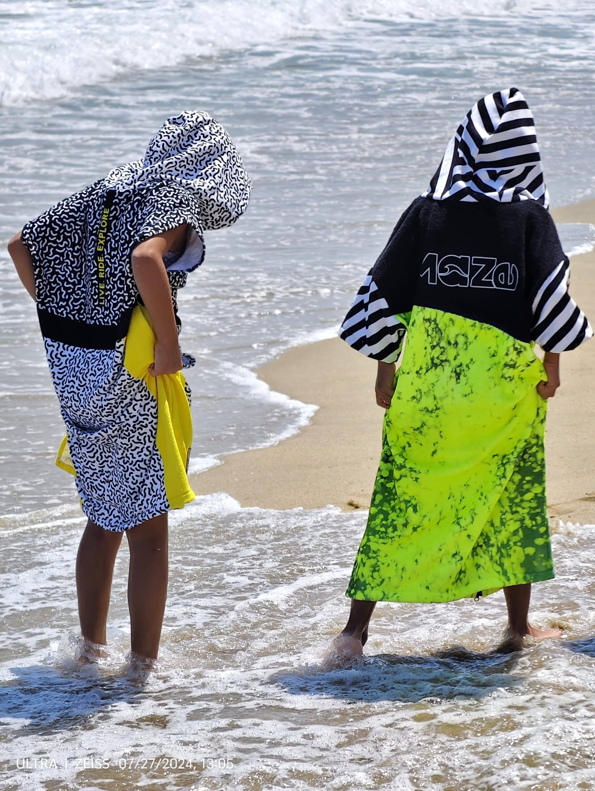 ДЕТСКО ПОНЧО MAZE WORMS