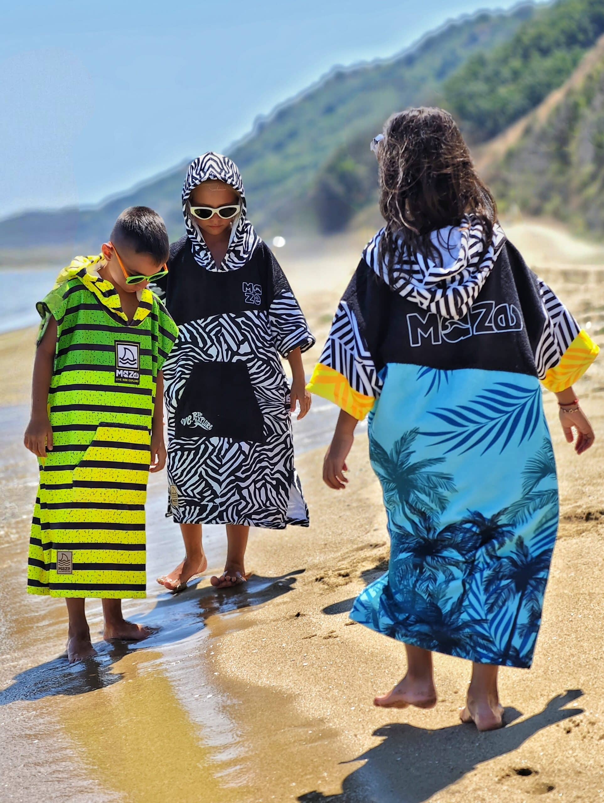 ДЕТСКО ПОНЧО MAZE STRIPES