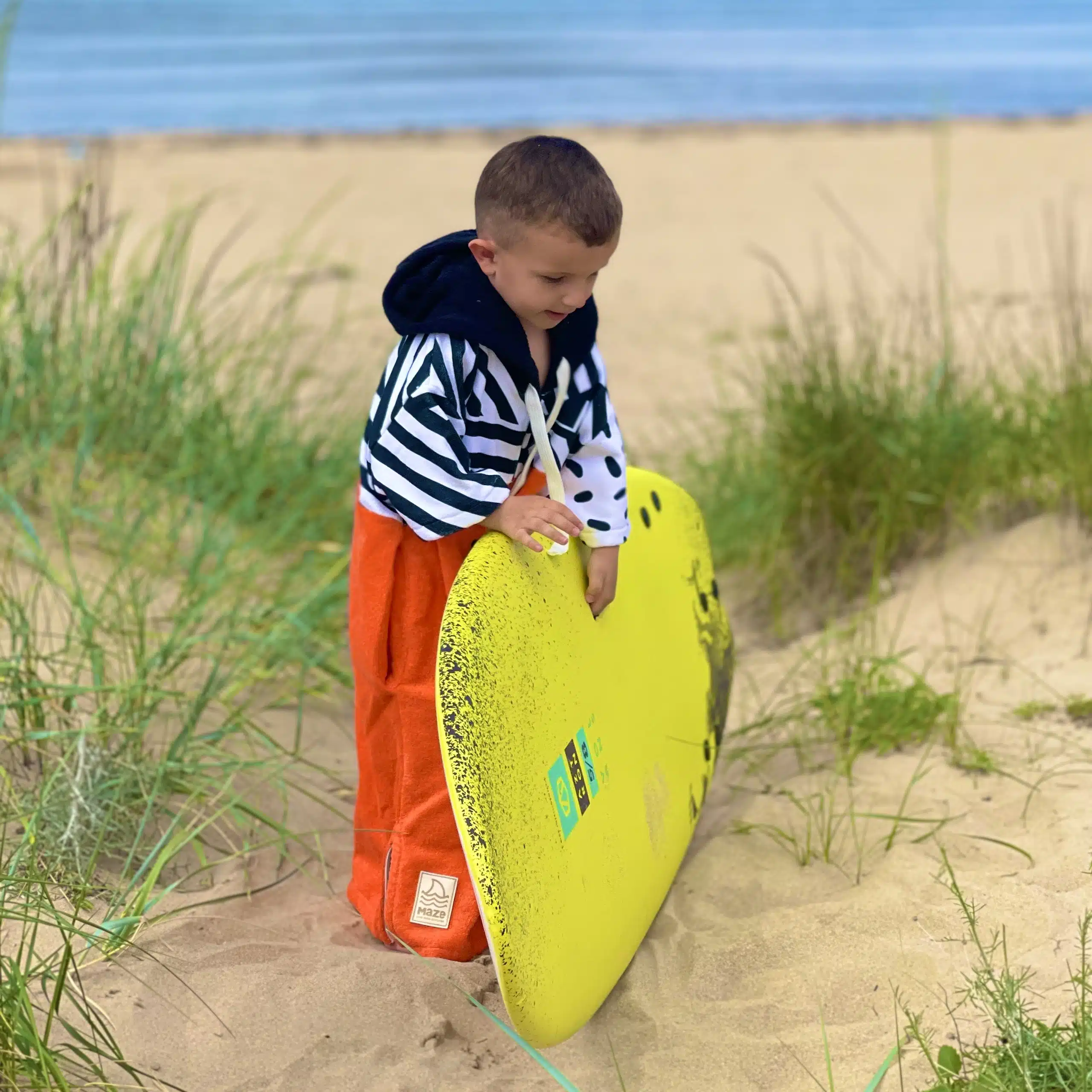 ДЕТСКО ПОНЧО MAZE ORANGE BW