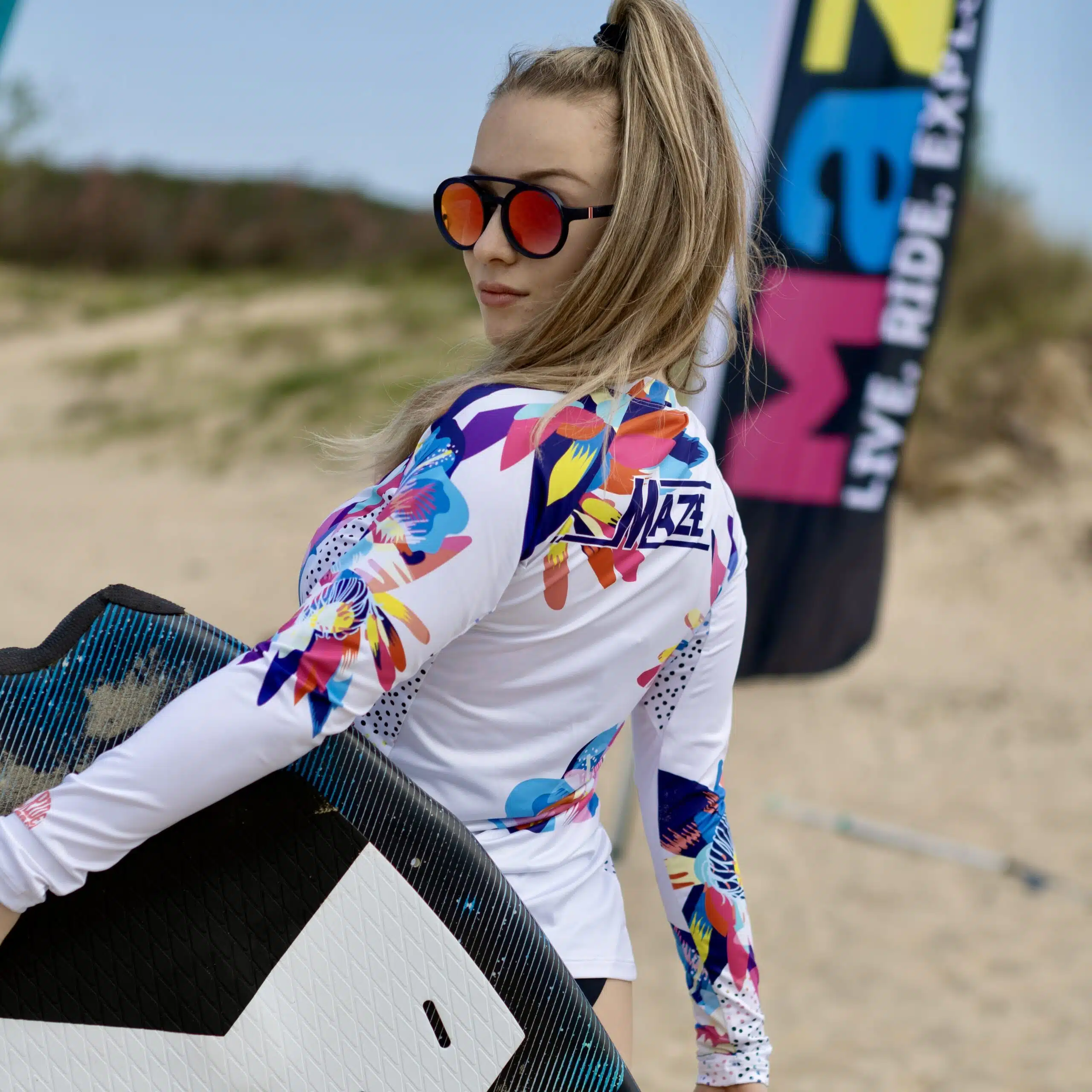 ДАМСКА РАШГАРД MAZE MULTICOLORED LAEVES