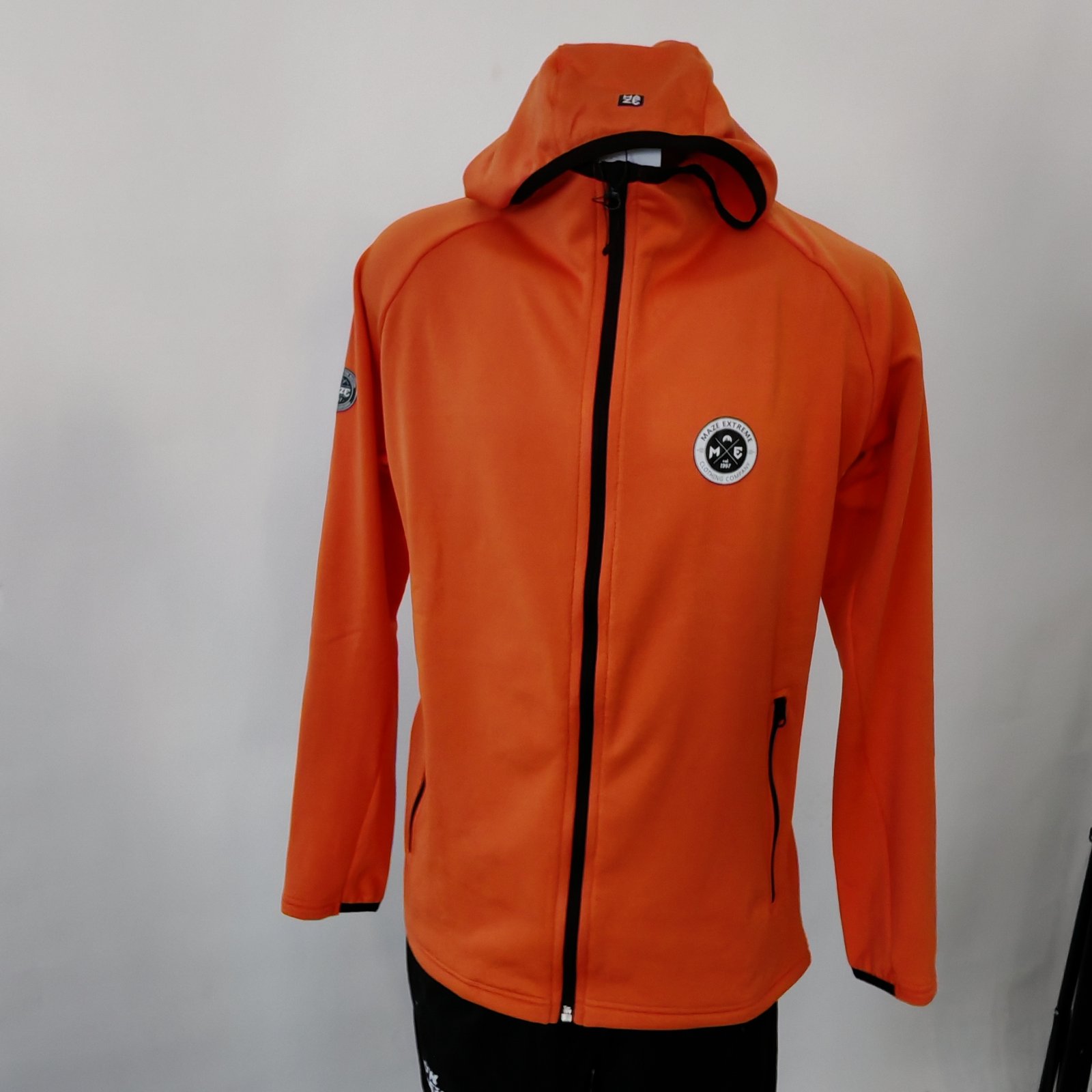 СУИТШЪРТ NATURE MAZE