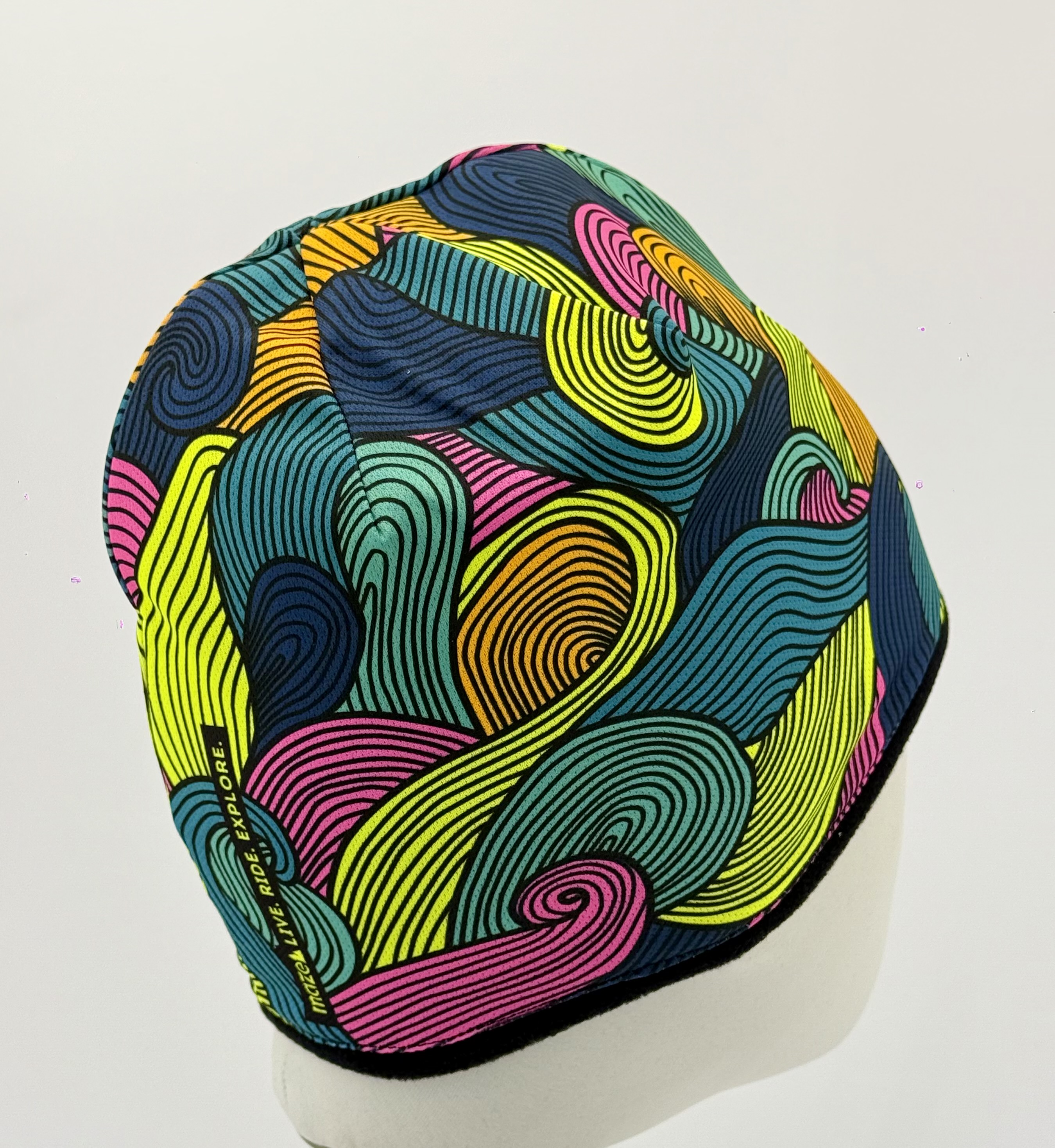 ШАПКА ДВУЛИЦЕВА WAVES